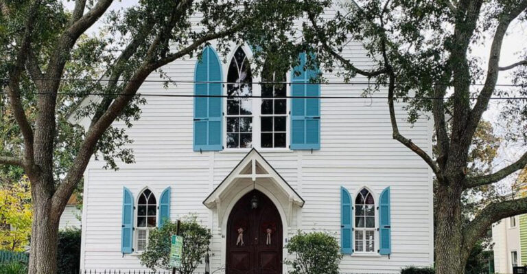 Experience A Timeless 1872 Craftsman Home In South Carolina With Cathedral Ceilings And Historic Charm Reimagined