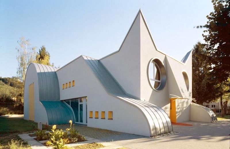 Cat Shaped Kindergarten