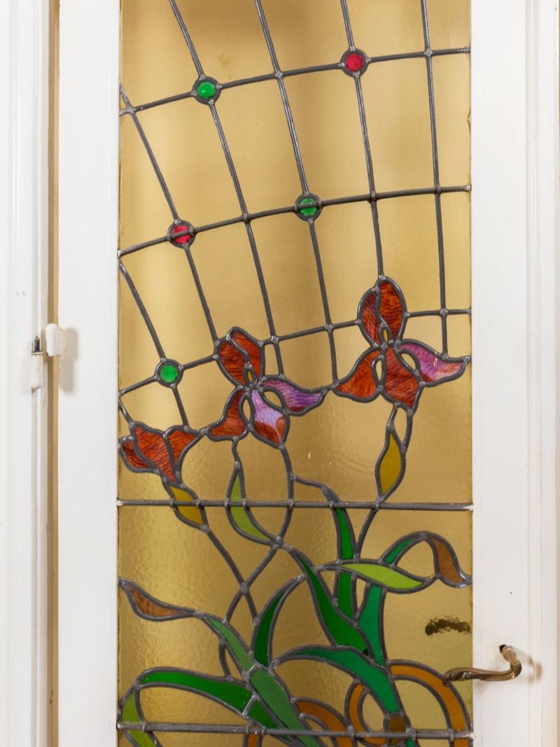 Art Nouveau Curves