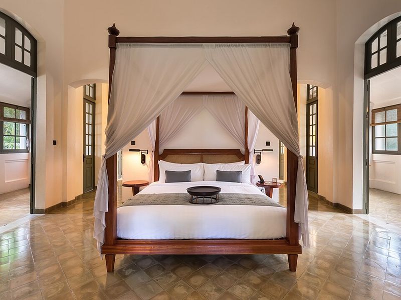 Canopy Beds