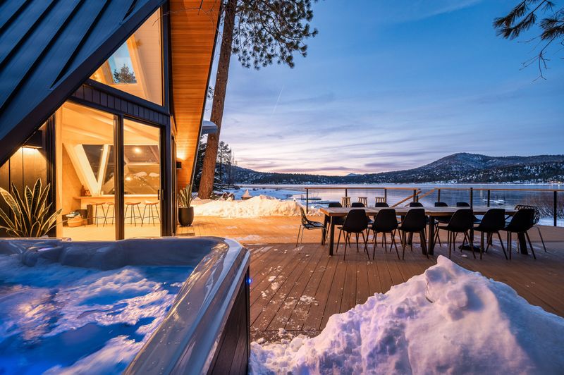 Lakefront Luxury