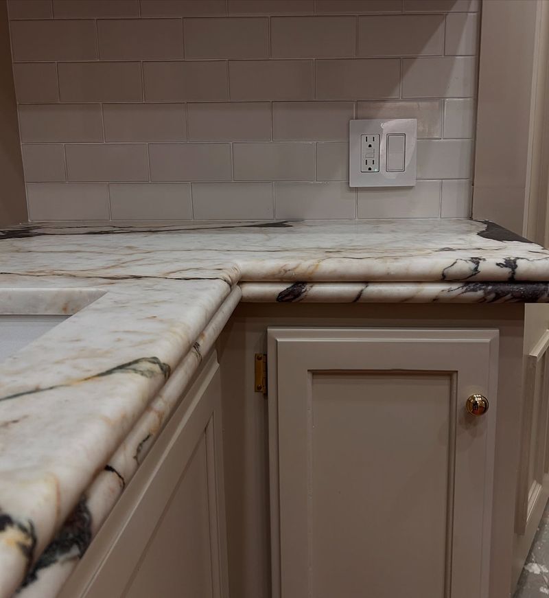 Double Bullnose Edge