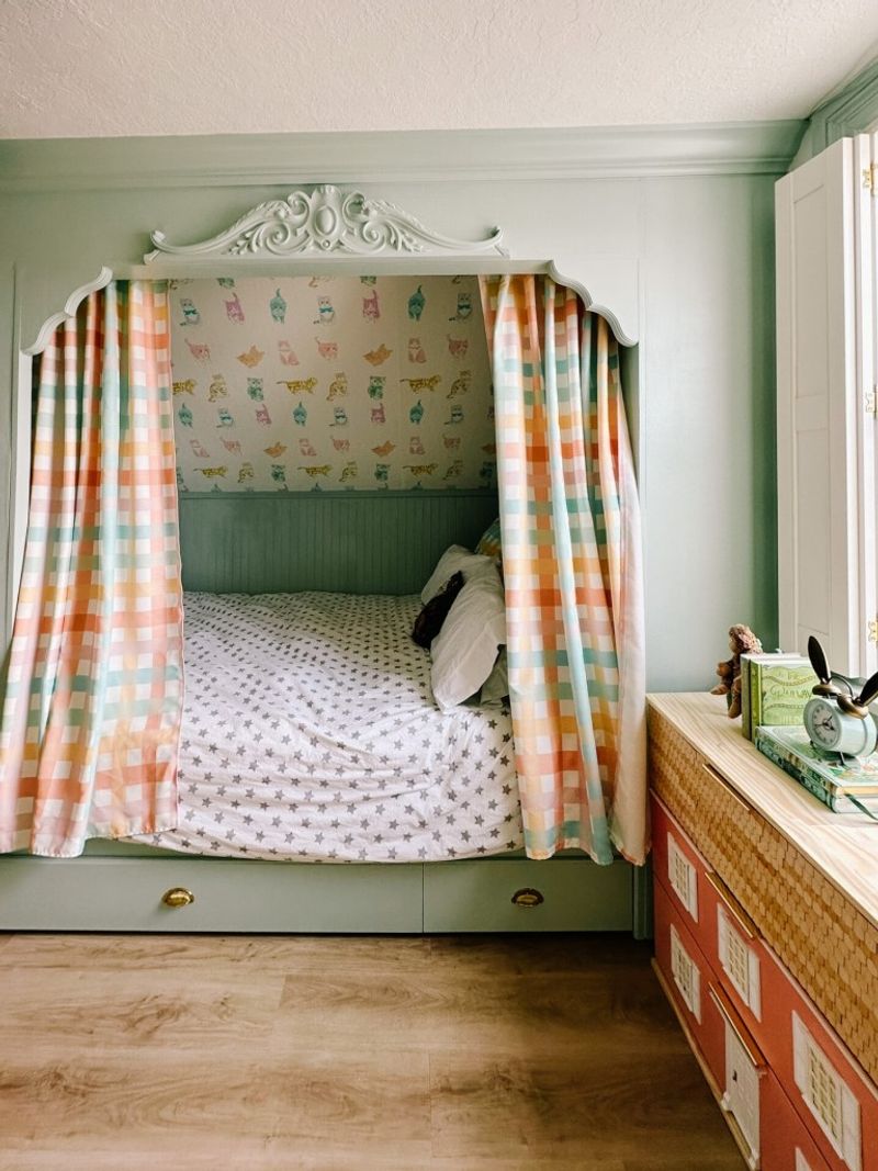 Curtained Privacy Alcove