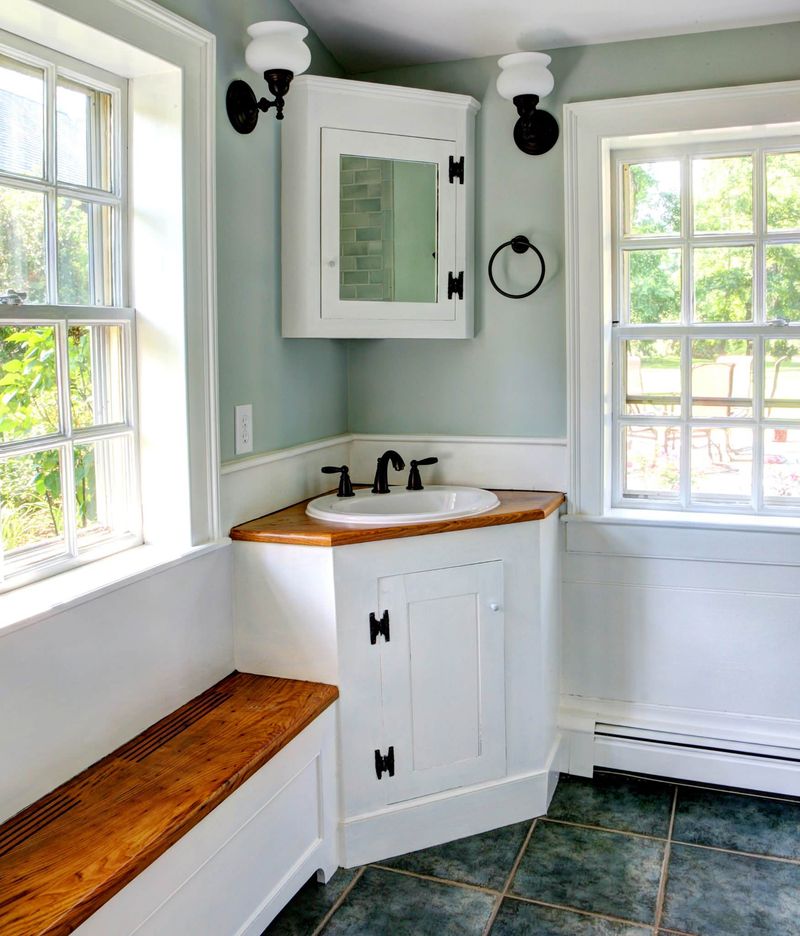 Corner Sinks Maximize Floor Space