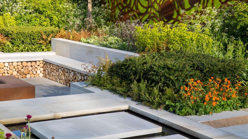 Create A Conversation Pit With Sunken Seating