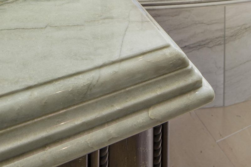 Quirk Edge Detail