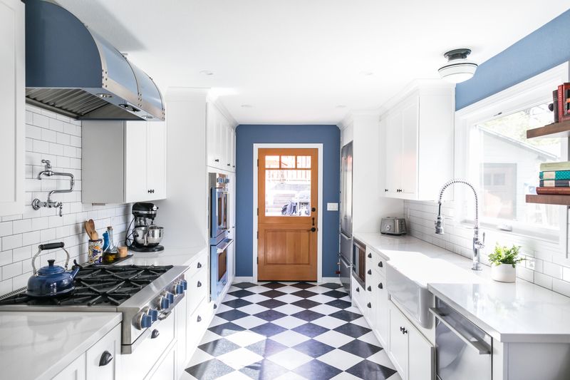 Incorporate Checkerboard Patterns