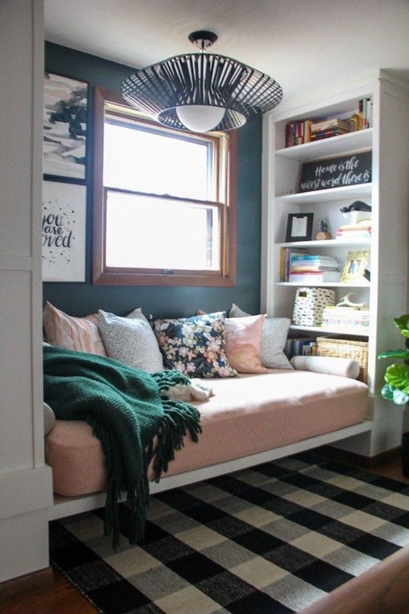 Daybed Reading Lounge