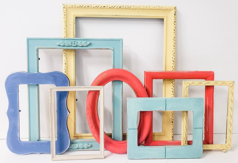 Create Matching Picture Frames