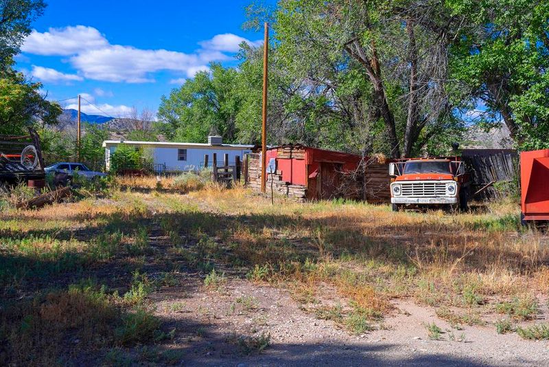 Homes in Economically Declining Small Towns