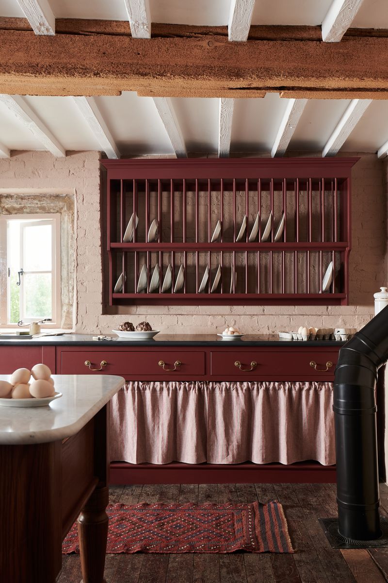 Ceiling-Mounted Plate Racks
