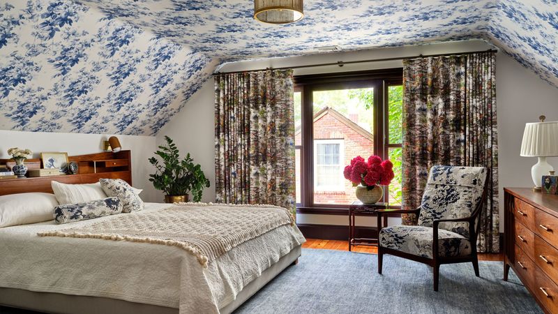Use Wallpaper To Create Visual Interest