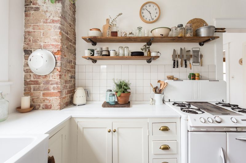 Open Shelving With Zero Rules