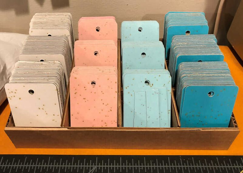 Retro-Inspired Sparkle Laminates For Vintage Charm