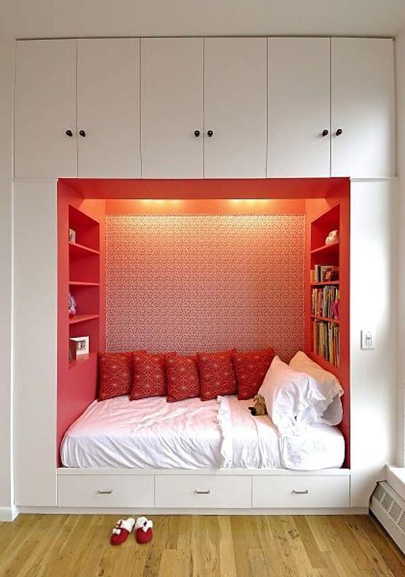 Recessed Wall Alcove