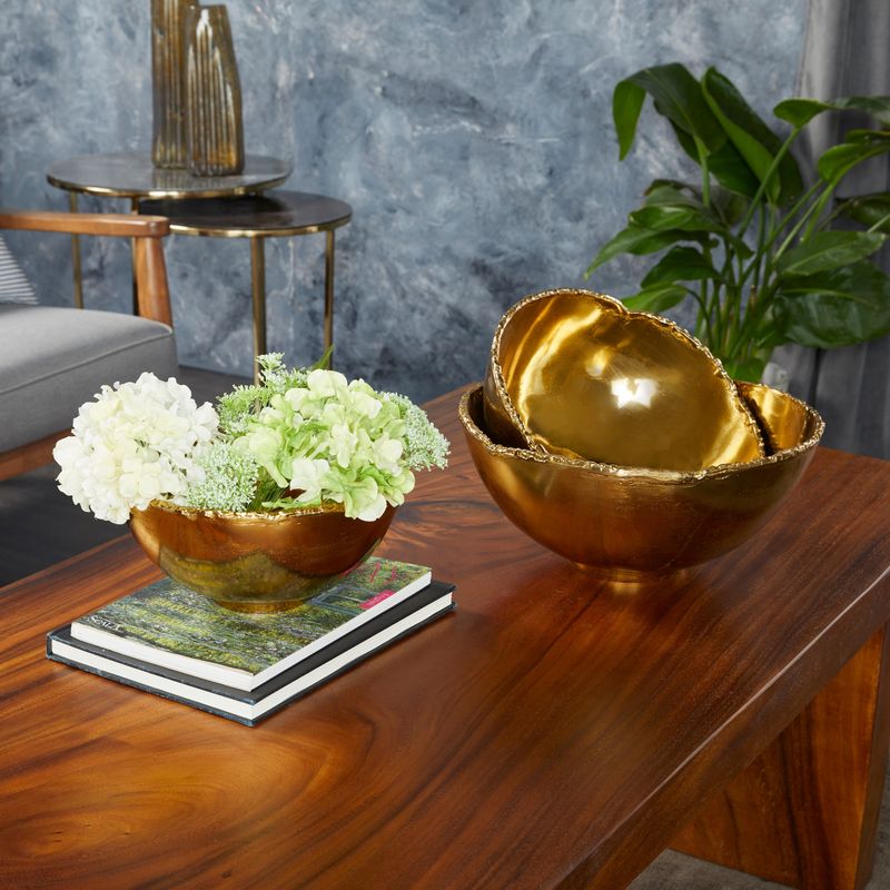 Display Gold Decorative Bowls On Coffee Tables