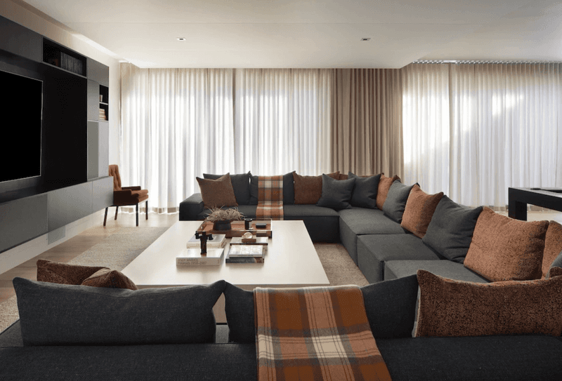 Media Rooms With Built-In Electronics