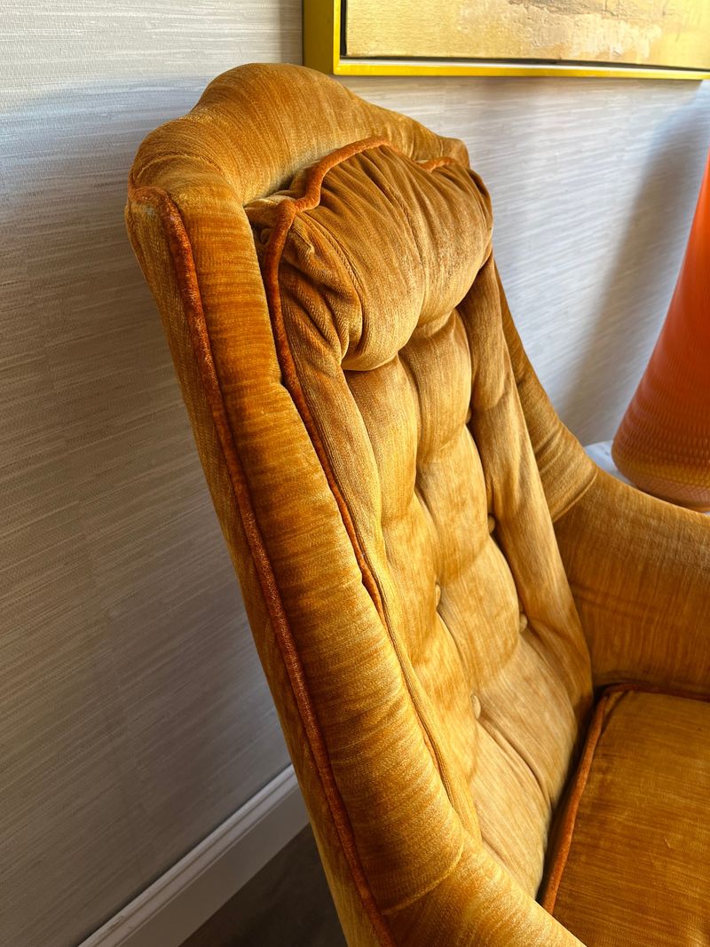 Embrace Vintage And Retro Styles