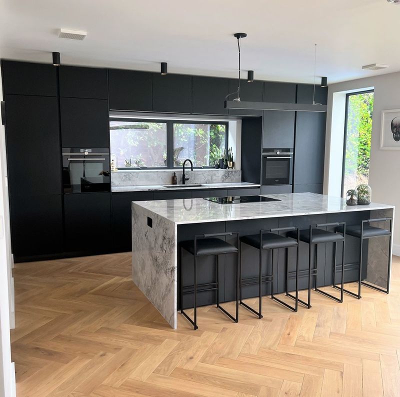 Smart Tech Kitchen