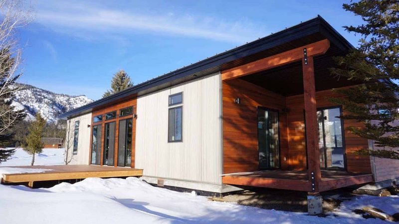 ZipKit Homes Bluff Cabin