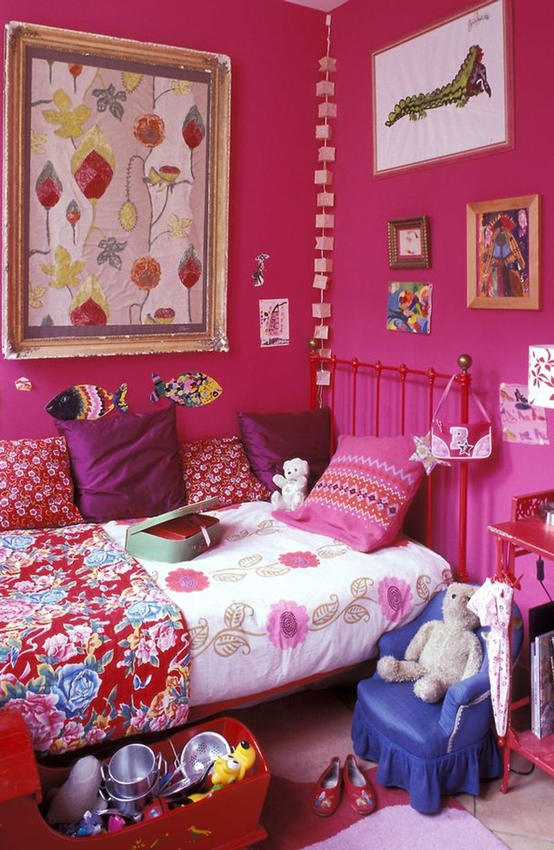 Kids Room Magenta Magic Makeover