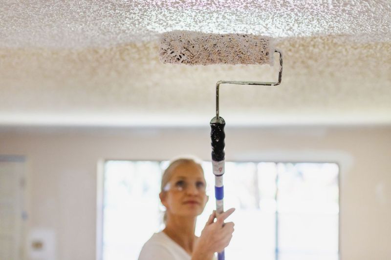 Use Proper Lighting While You Paint