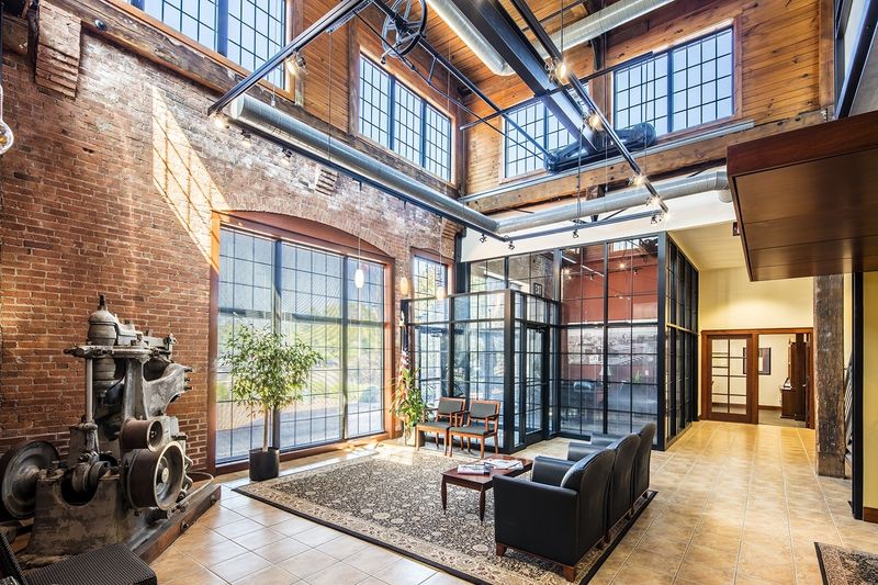 Adaptive Industrial Lofts