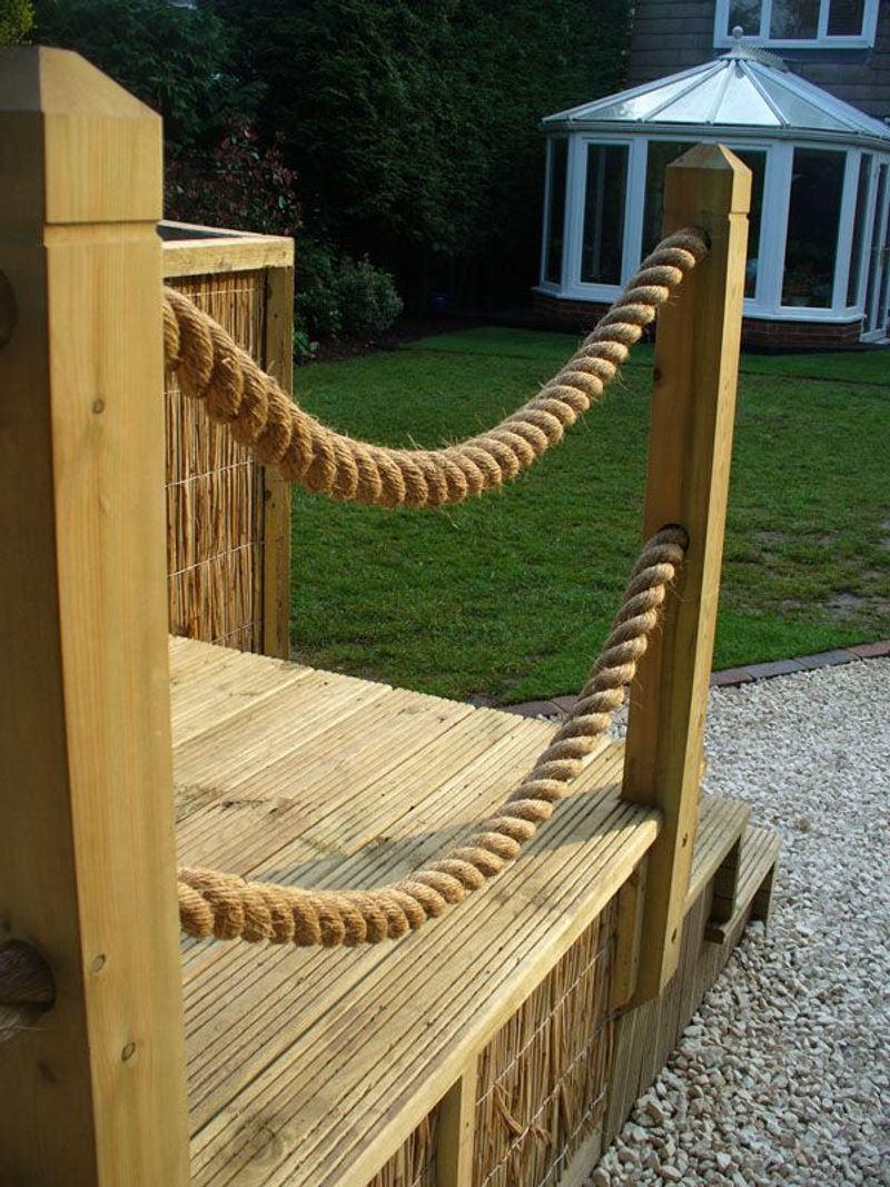 Rope-Edged Sand Steps