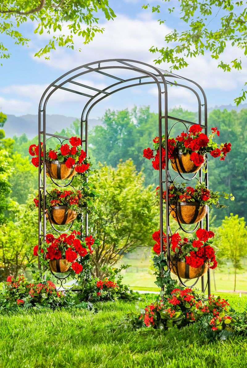 Garden arbor with integrated hanging planters