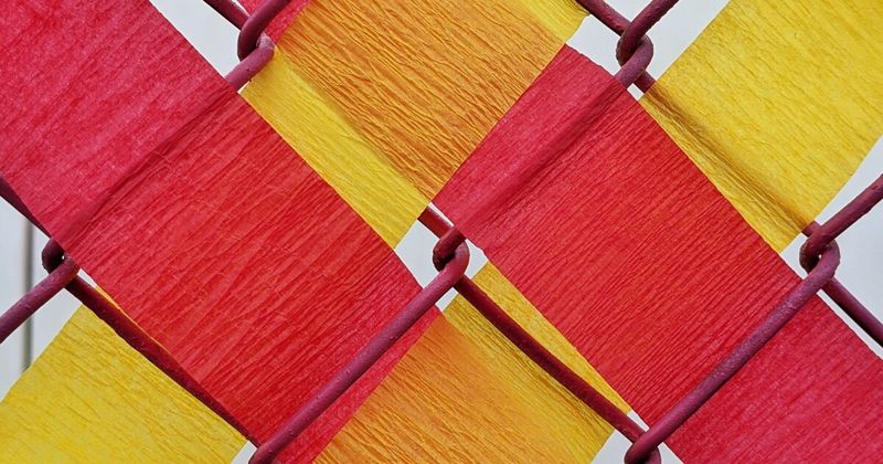 Weave Ribbon Or Fabric Strips Through Links