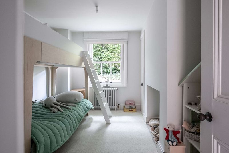 Minimalist Modern Retreat