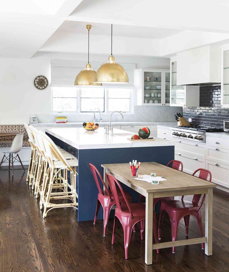 Breakfast Bar Bonus Seating