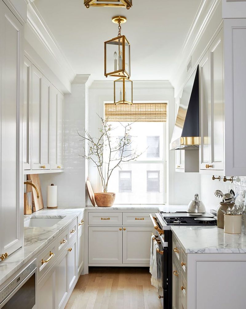 Maximizes Natural Light