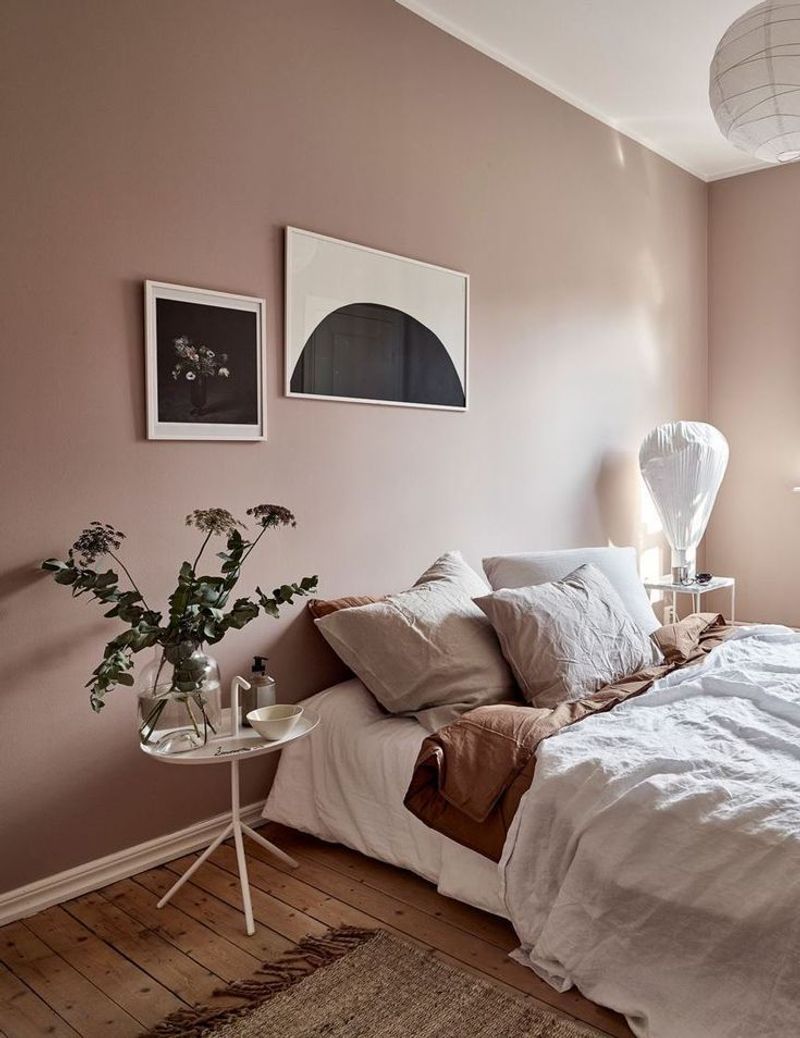Blush Noir