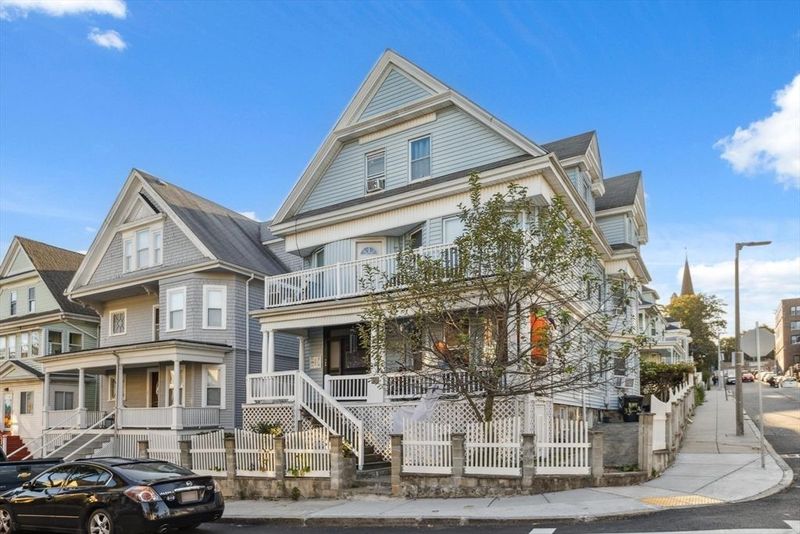 Massachusetts: Bay State Bargains With Historic Flair