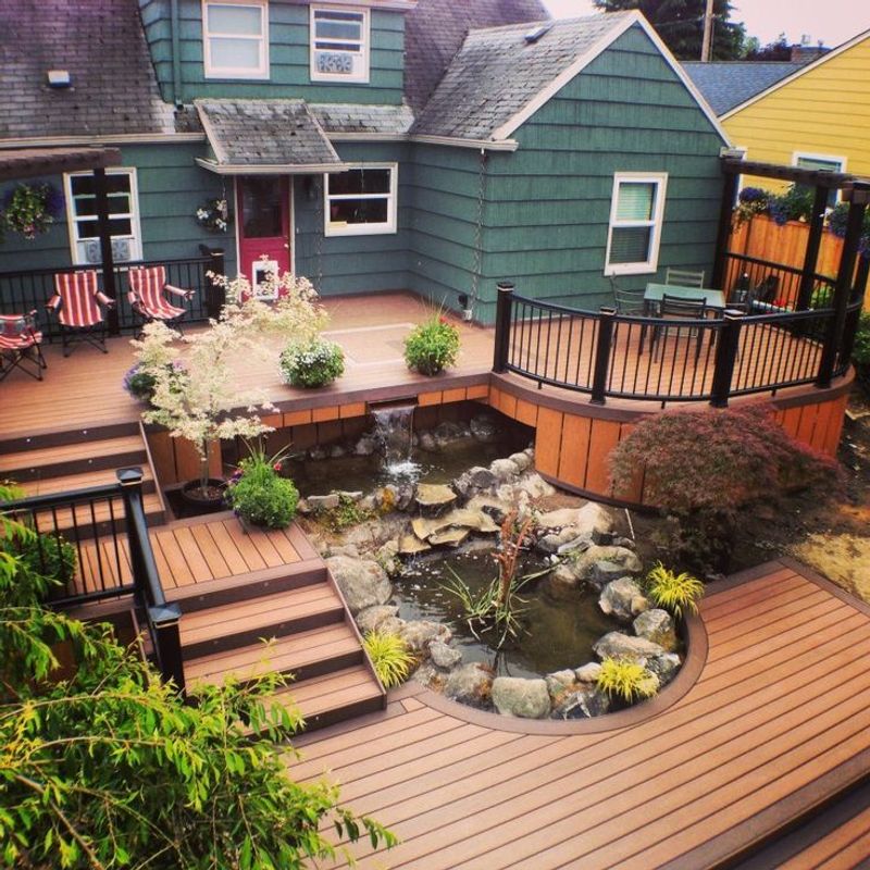 Multi-Level Decks Extend Maze Concepts Outside