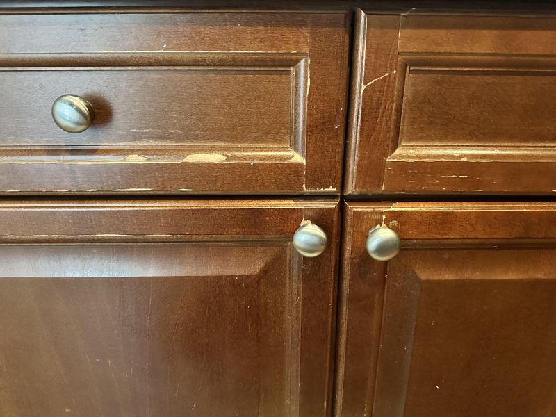 Passing On Solid Wood Because Of Surface Scratches