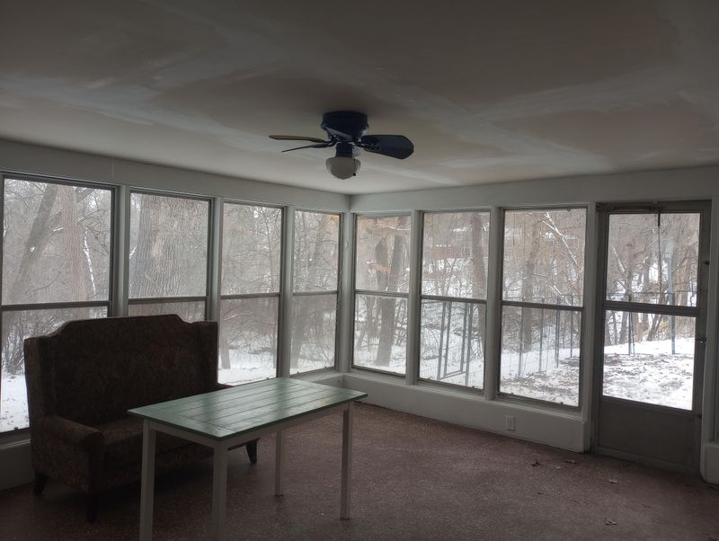 Sunrooms with Poor Insulation