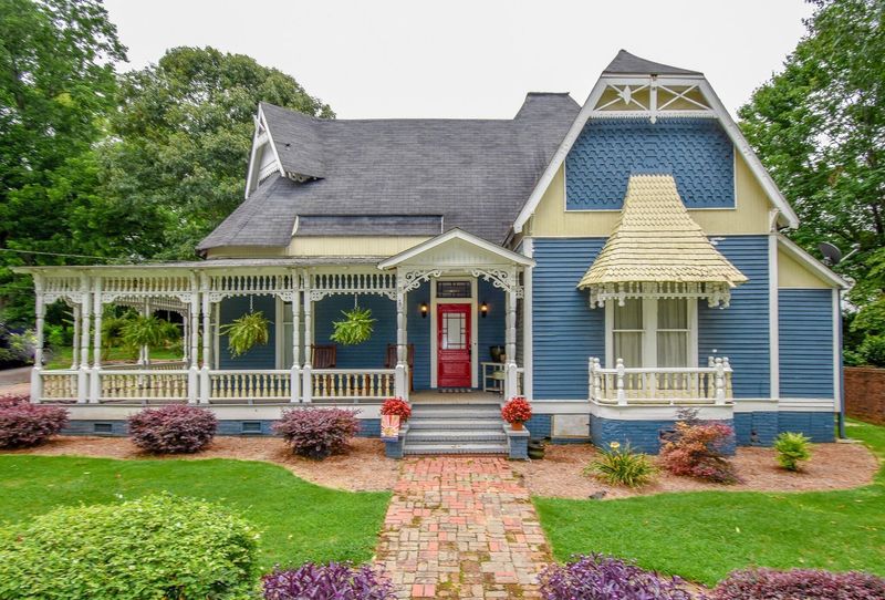 Homes With Outdated Smart Home Technology