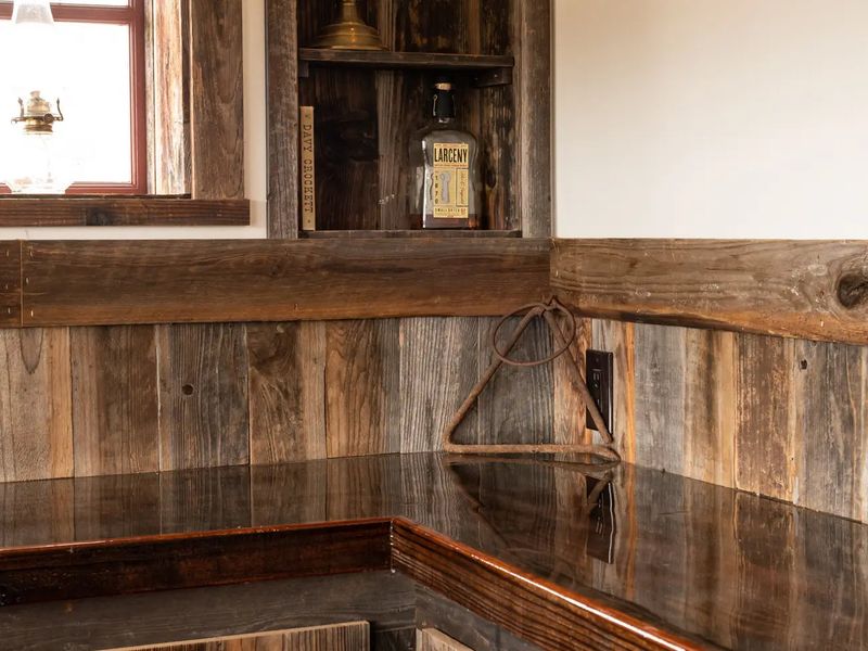Reclaimed Wood Planks