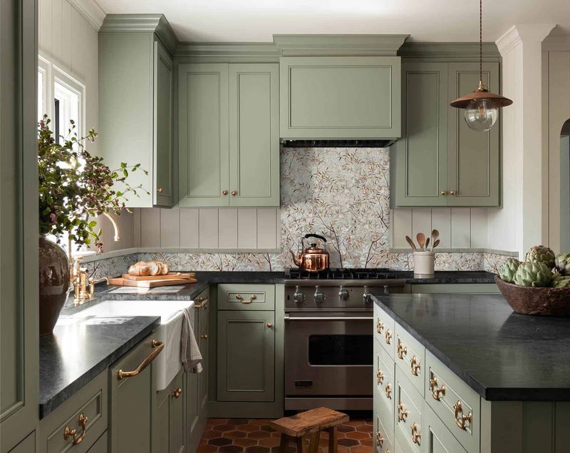 Textured Backsplash Adds Cabinet Visual Interest