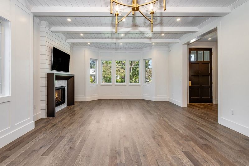 Ash Gray Hardwood