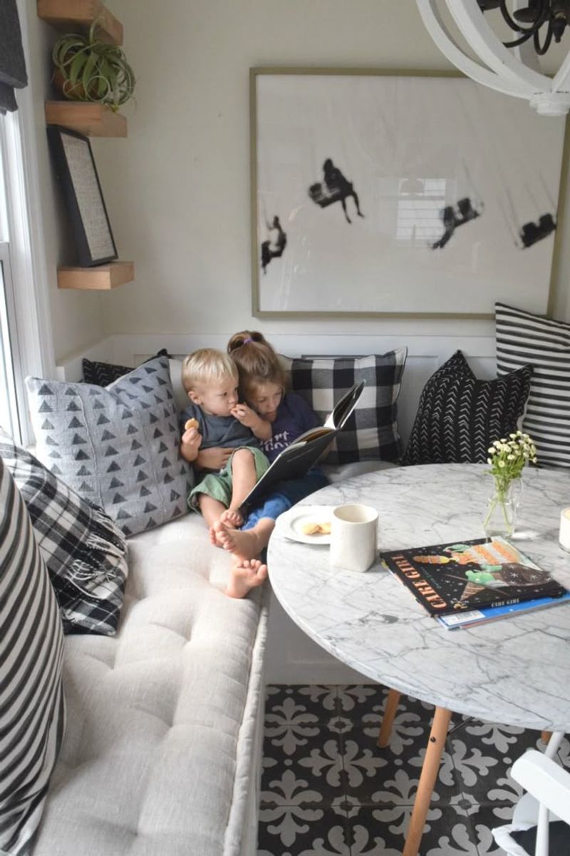 Bedtime Story Book Nook