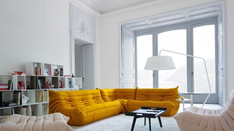 Loving the low-profile, floor-hugging design