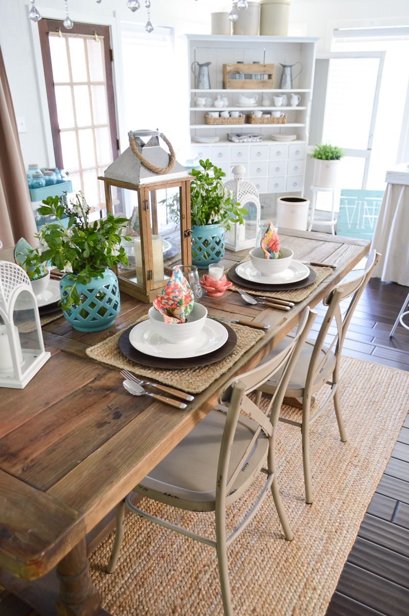 Farmhouse Table Favorite