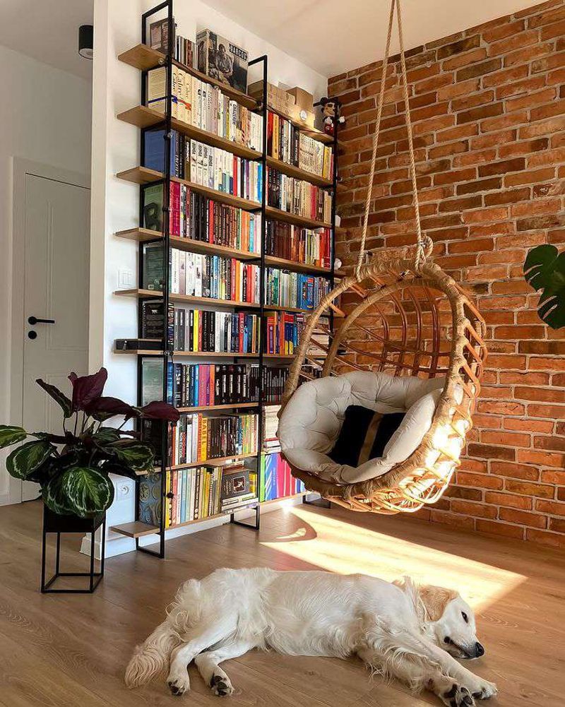 Hanging Chair Hideaway