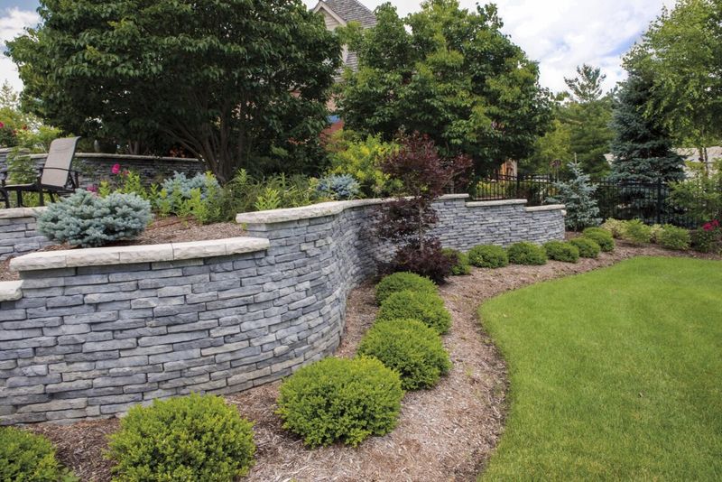 Limestone Formal Elegance