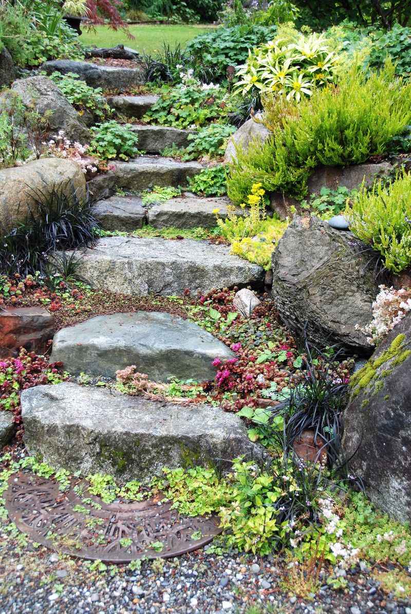 Grass And Stone Alternating Treads
