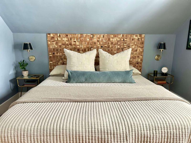 Cork Board Feature