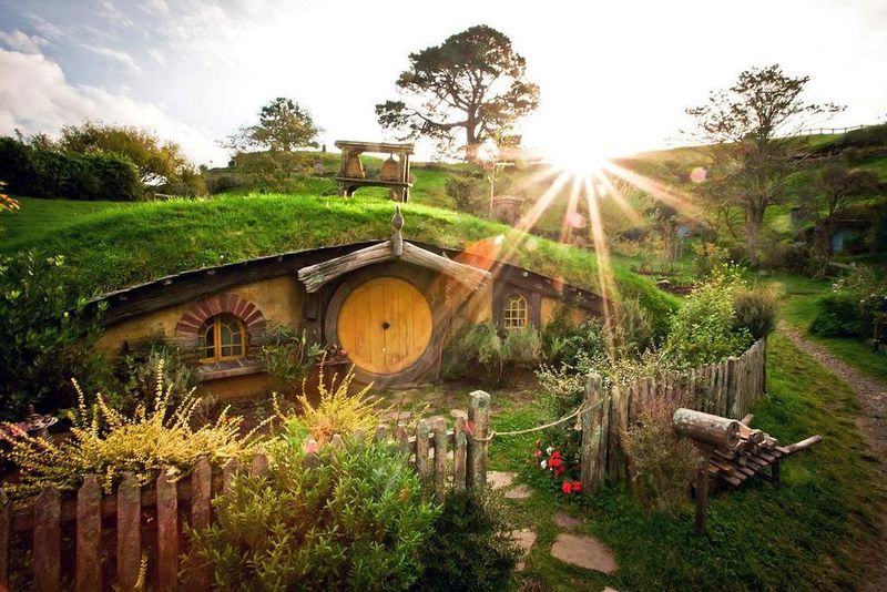 Hobbiton's Round Doors